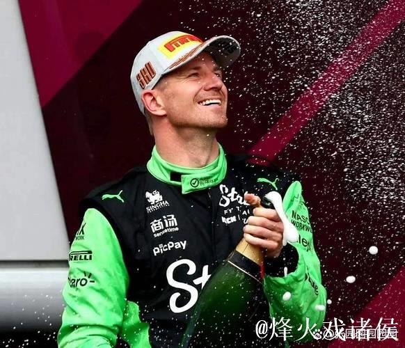 F1英国大奖赛：诺里斯夺冠 霍肯伯格首登领奖台