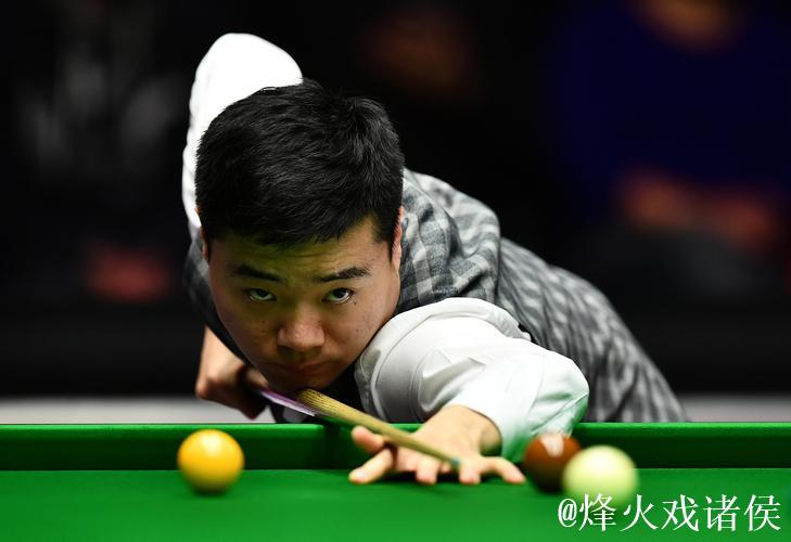 丁俊晖6-0战胜格雷斯 晋级斯诺克国际锦标赛64强